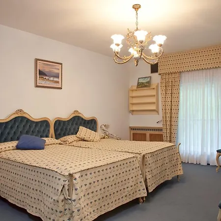 Arresi Kır Evi *